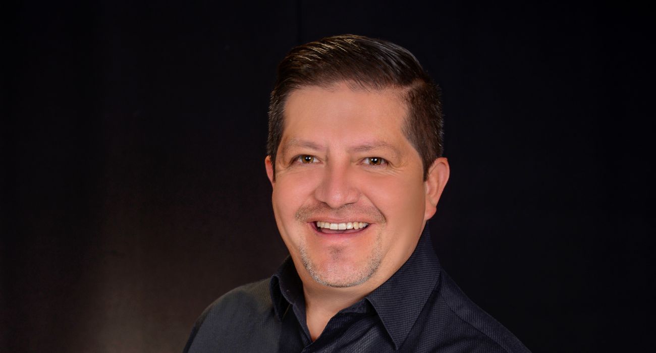 Juan Carlos Pashma, CEO de Educitia, experto en Closer de Ventas, Máster en PNL y autor de los libros 'Hablemenos, Vende Más' y 'Haz que sucedan cosas buenas