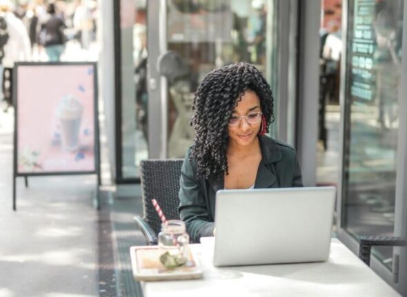 Docentes globales de Educitia, expertos en educación y neurociencia aplicada, transformando el aprendizaje de líderes y emprendedores